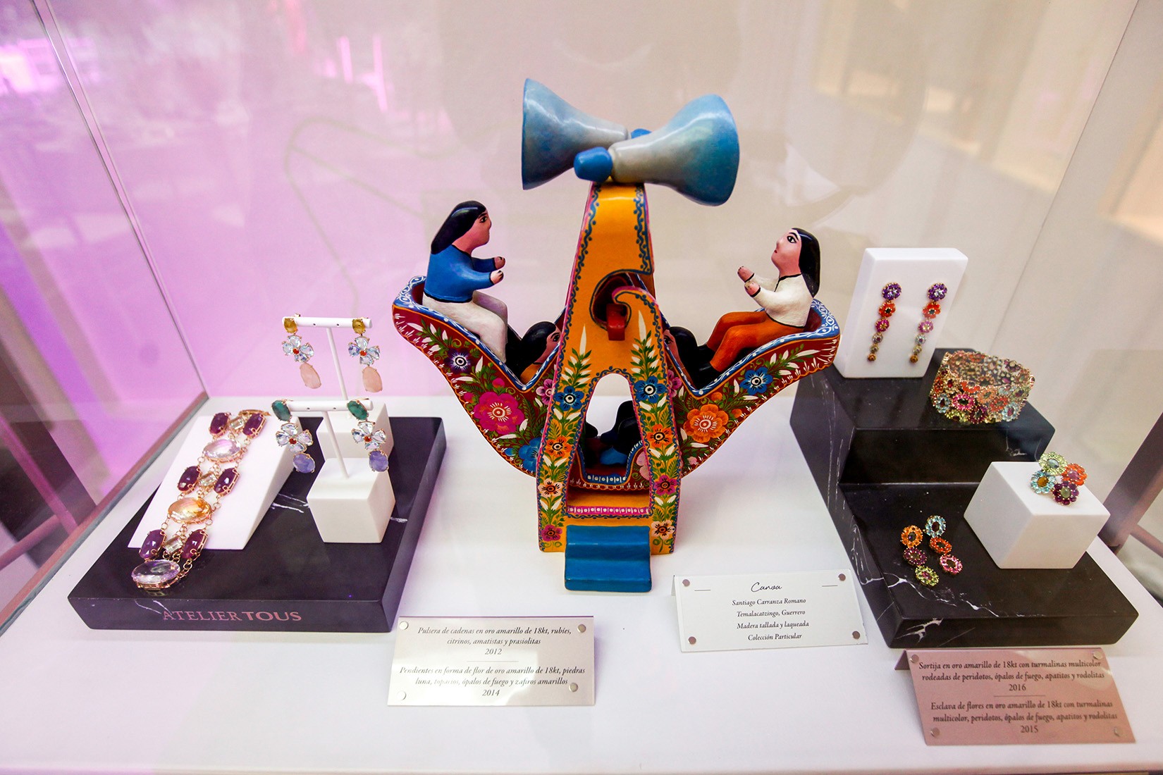 Exhibición de joyería TOUS con piezas de arte popular en cena TOUS en el Museo de Arte Popular. (Foto: RSVP).