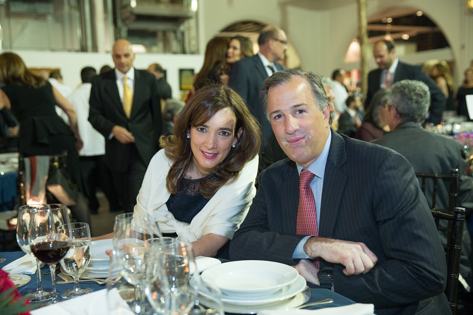 Juana Cuevas y José Antonio Meade en la cena del Décimo Aniversario del MAP.(Foto: RSVP).