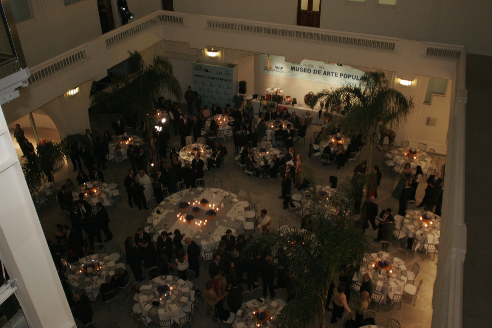 Cena de inauguración del Museo de Arte Popular 2006. (Foto: AmigosMAP).