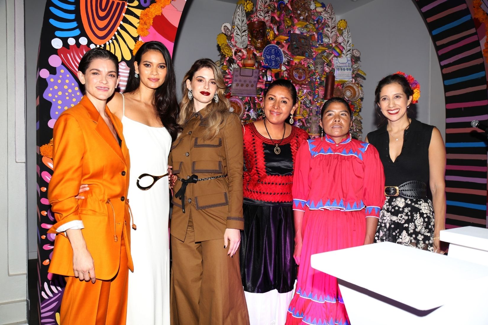 Irene Azuela, Chiara Parraviccini, Lorena y Karla Martínez de Salas en Aniversario Vogue. (Foto: Vogue).