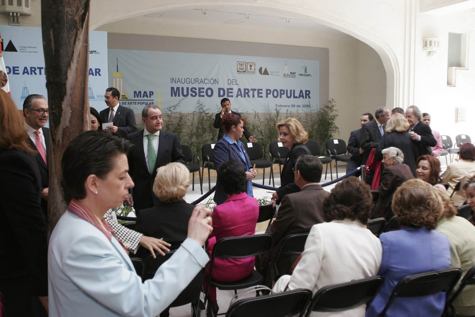 AmigosMAP en inauguración del Museo de Arte Popular. (Foto: AmigosMAP).