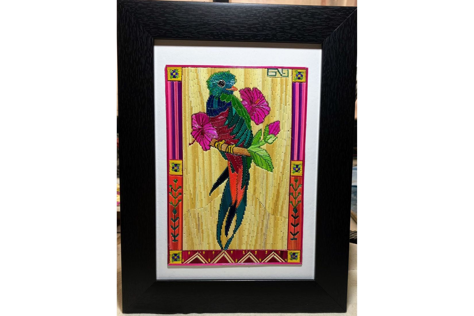 Pieza elaborada en popotillo por Martha Patricia García.